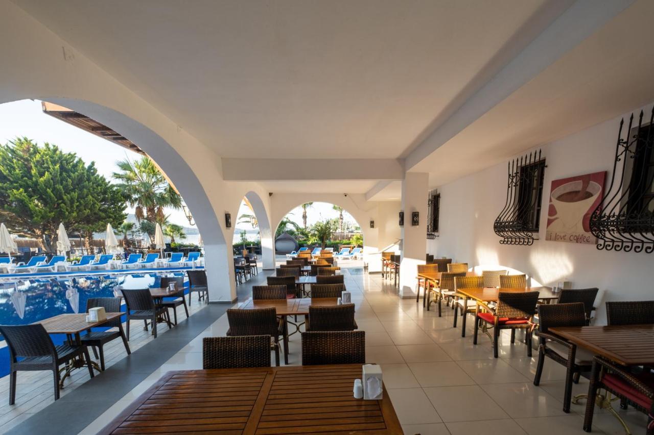 Costa Bitezhan Hotel Exterior photo